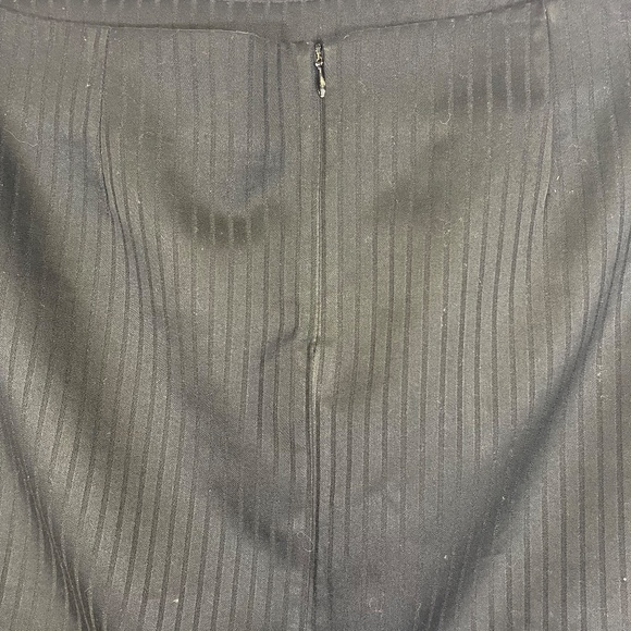 Black Skirt No brand inside lining zipper with small slip slid size 14 Pre-owned - Picture 7 of 12